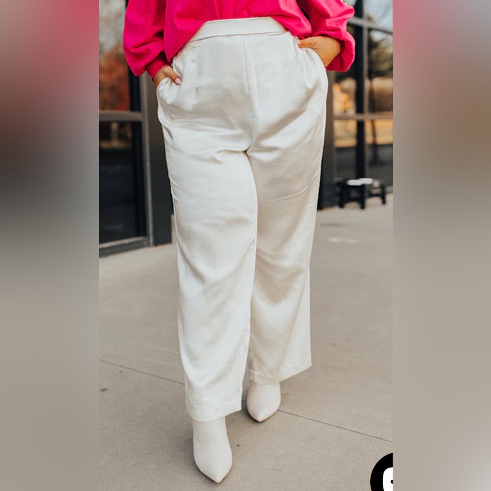 NWT IMPRESSIONS ONLINE BOUTIQUE SATIN HIGH WAIST PANTS IN CREAM CURVES SIZE 2XL
